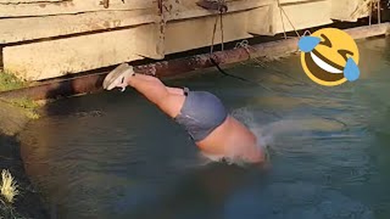 TRY NOT TO LAUGH - Best Funny Videos compilation - Fails & Funny Moments - P3 - Funny 4D