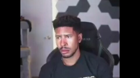 Lowtiergod is sad because The Salt won't let him have a fake win in Street Fighter 6.