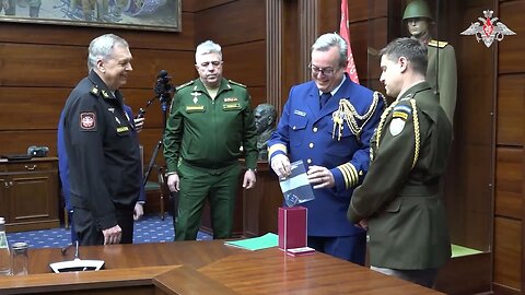 Americký vojenský atašé v Moskvě převzal dešifrovaný letový čip z ukrajinského dronu!