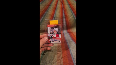 Luke Hughes rookie patch auto grade reveal!