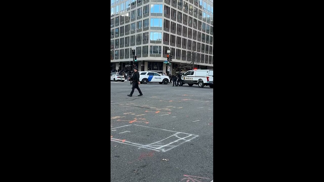 BREAKING: At least 2 National Guard members have been shot near the White House