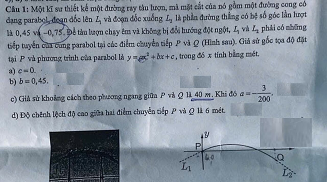 Toán 12: Một kĩ sư thiết kế một đường ray tàu lượn, mà mặt cắt của nó gồm một đường cong có dạng
