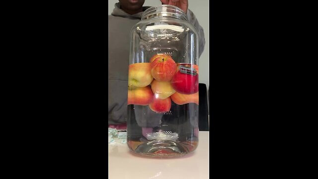 How to Peel Apples FAST! 🍎 | Viral Lifehack Experiment | Does It Really Work?