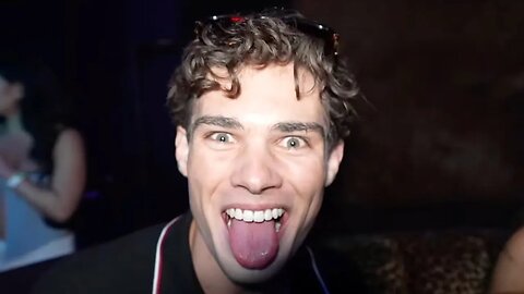 Smashing Bones and Smashing Her [DiX4zSauk08]