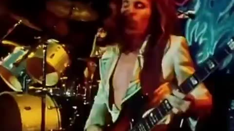 Boston's "More Than a Feeling" 1976 live performance