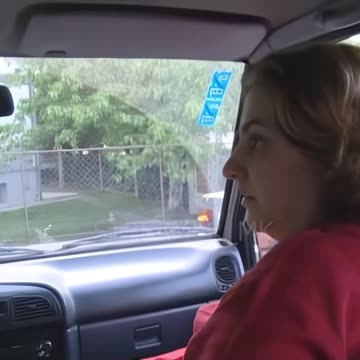 Мимоза плаќа во такси🤣