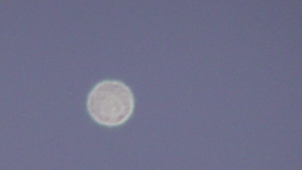 250429HX-V1 _ Strange object above Madeira island. Video 1, unedited.