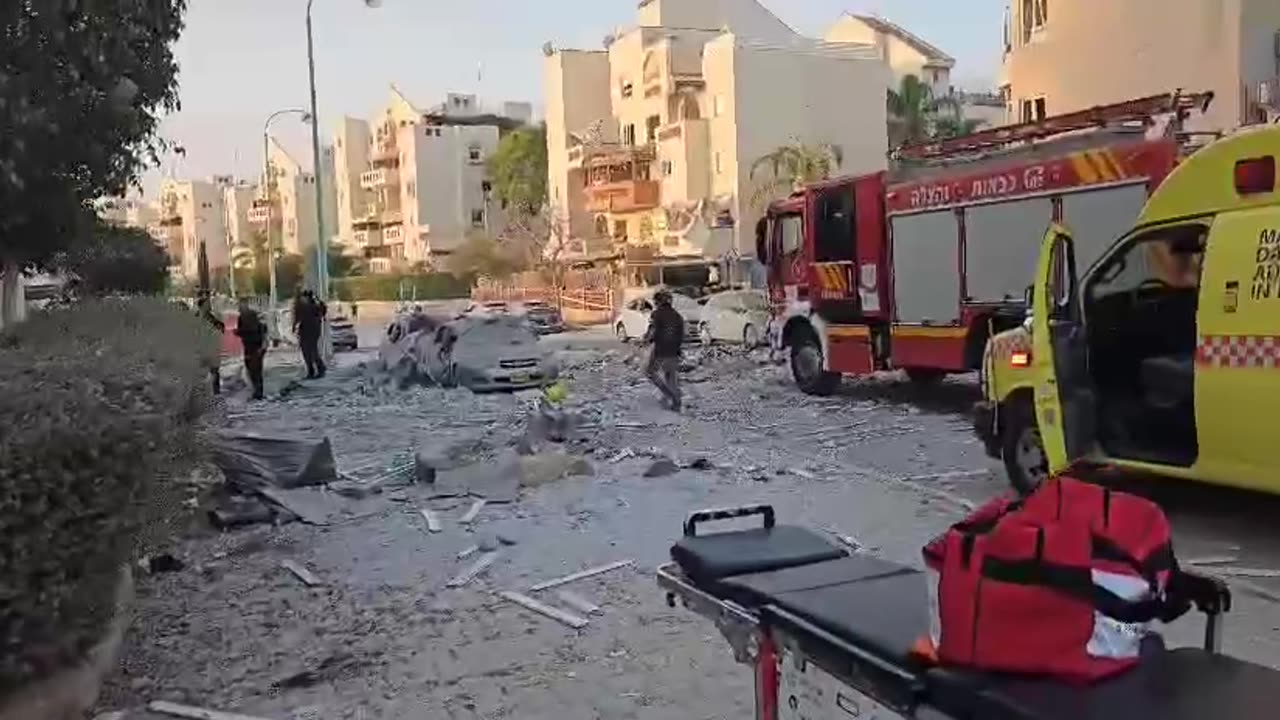 Rescue forces in the area of ​​the accident in Beersheba. Photo: MDA