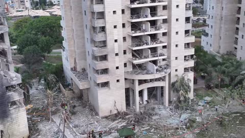 Ballistic Missile Devastates Petah Tikva High-Rises Near Tel Aviv