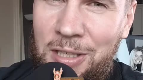NESNAŽÍM SE BÝT OBLÍBENÝ U ŽEN