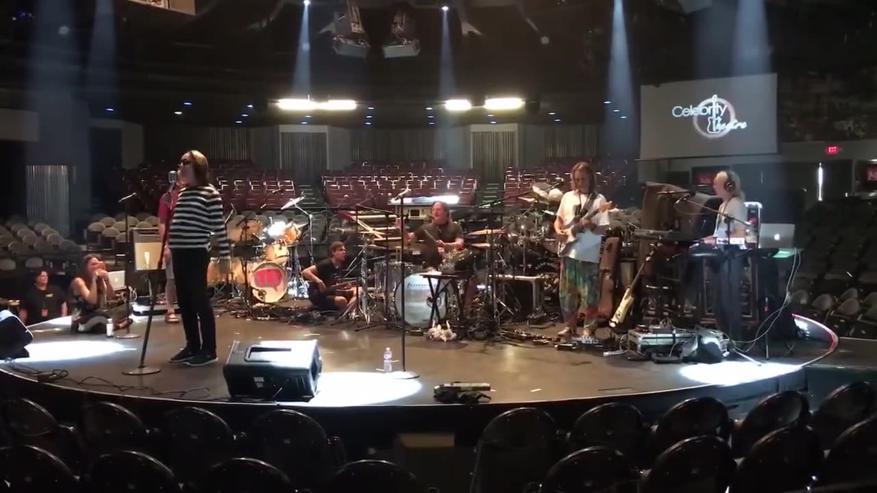 August 25, 2017 - Todd Rundgren & Band Fire in Soundcheck
