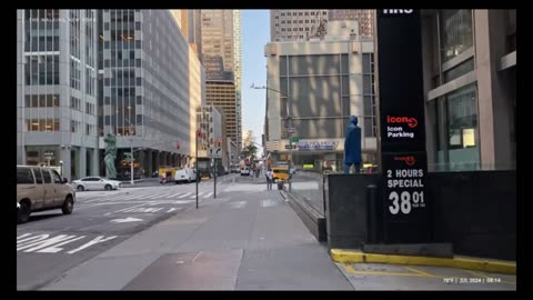 Strolling Down Fifth Avenue at Dawn – A Summer Morning in Midtown New York