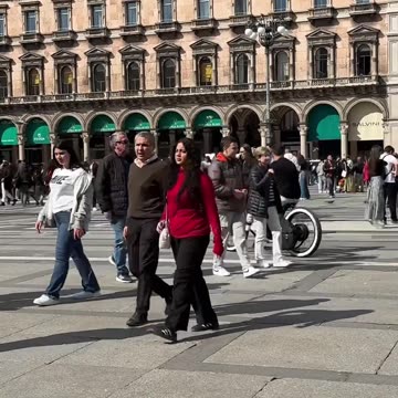 Milan is the fashion capital of Italy 🇮🇹 #Italian elegant style #Milan street style