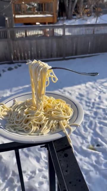 FROZEN SPAGHETTI IN MINNEAPOLIS!