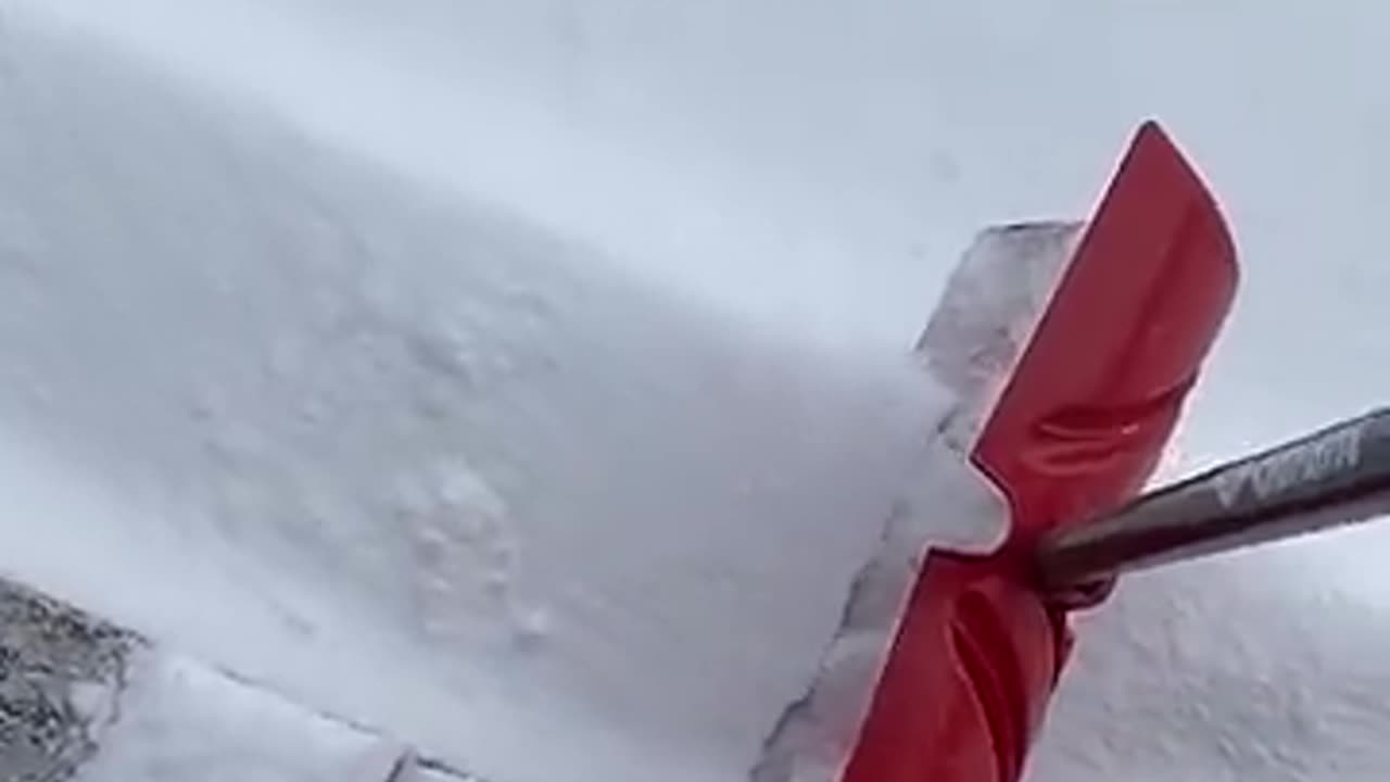 Satisfying Snow Shoveling in Winter Wonderland