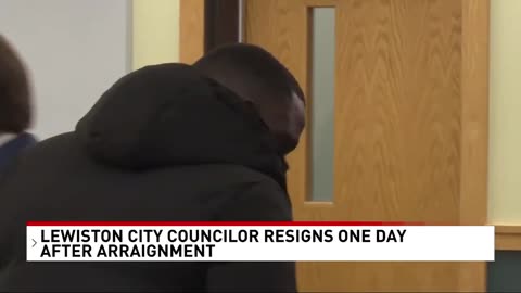 🚨 BREAKING: Somali migrant Maine Councilman Iman Osman RESIGNS after...