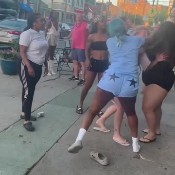 Fight night on Brady early 😂