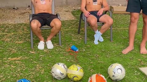 DON'T KICK THE WRONG BALL ⚽