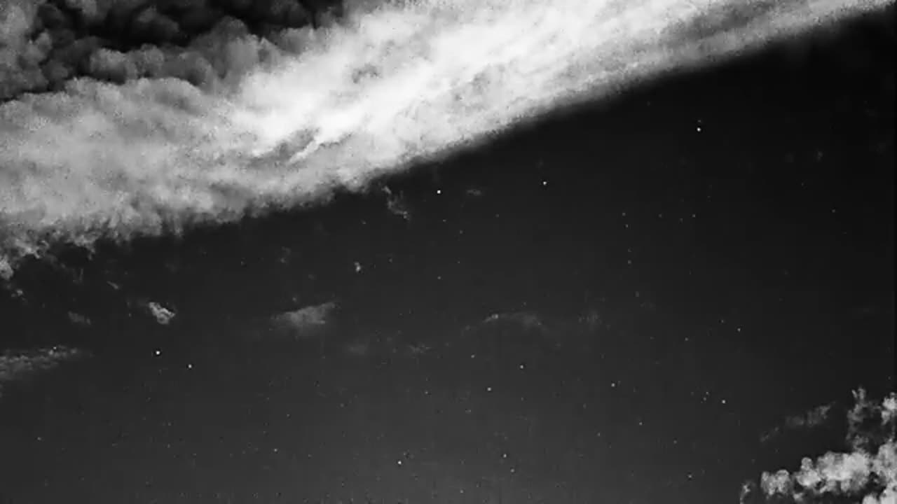 Images incroyables ! Des ovnis ont-ils atterri dans la mer au Chili ?