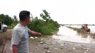 Southeast Asia floods: rescue teams push on as death toll climbs