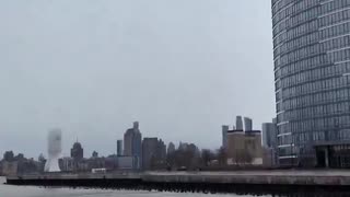 Video: Helicopter crashes into Hudson River
