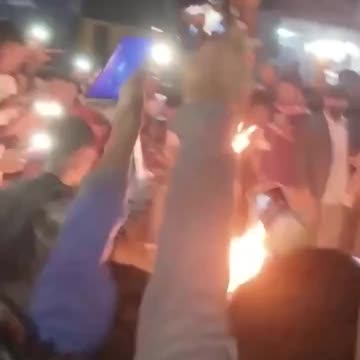 (WARNING: GRAPHIC VIDEO) Islamists Lynch Hindu in Bangladesh