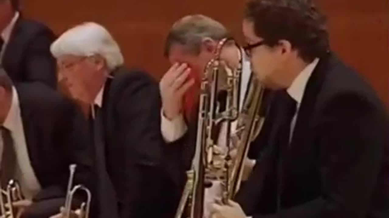 In 2014 the Danish National Chamber Orchestra tried to play an entire musical piece after each member of the orchestra ate the hottest 🔥chili pepper in the world