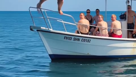 "She Wanted to Cool Off… Ended Up COOLING the Entire Boat! 😂❄️"