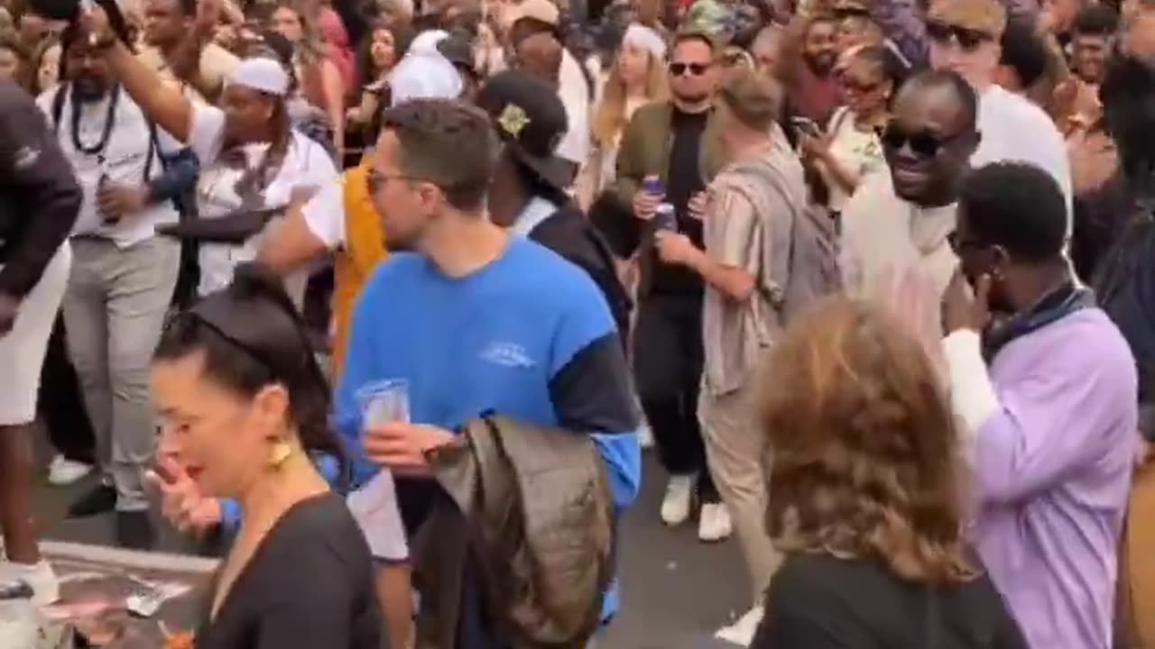 Liberal German women enjoy in Berlin Carnival.