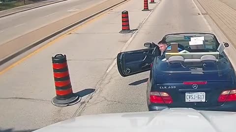 Man cuts off semi truck, and has road rage when trucker uses air horn. dashcam