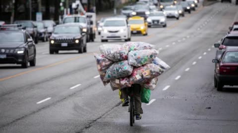 As Canada's income gap widens, some of those who are struggling sort trash to survive
