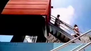 In 1998 Philips released its first flat screen TV for $15,000, which would be $27,000 today