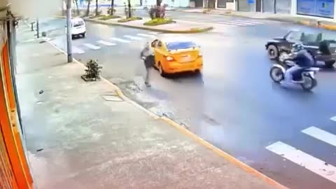 Thieves' dreams shattered, theft attempt foiled... Welldone...