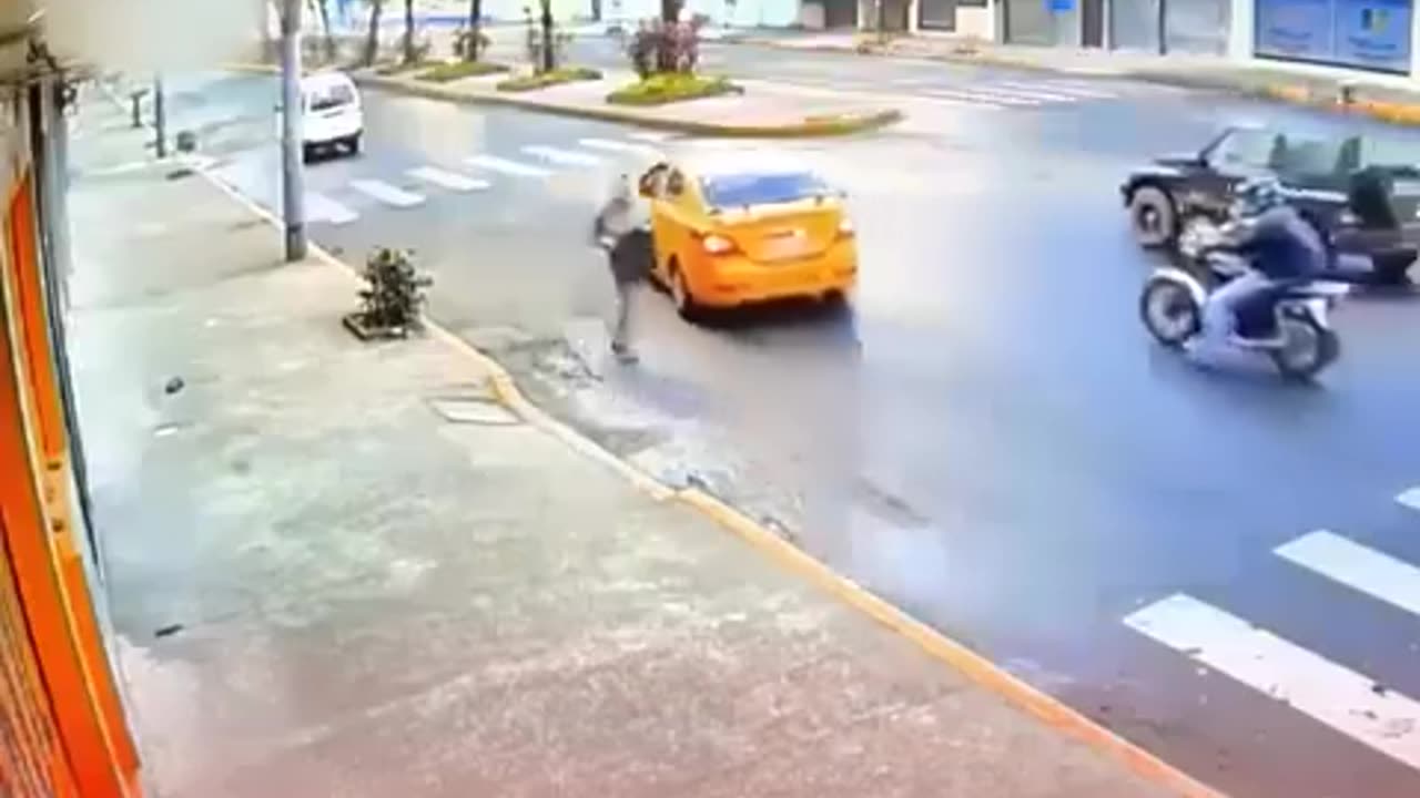 Thieves' dreams shattered, theft attempt foiled... Welldone...