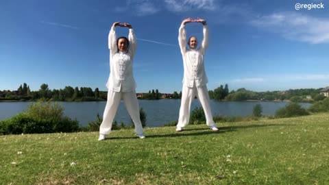 Eight Brocades Qigong | 6 Minute Daily Qigong Practice.