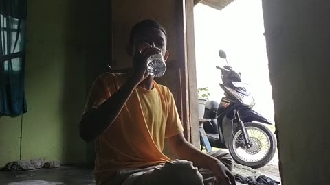 Funny Friend Moments: Stress Turned into Laughter