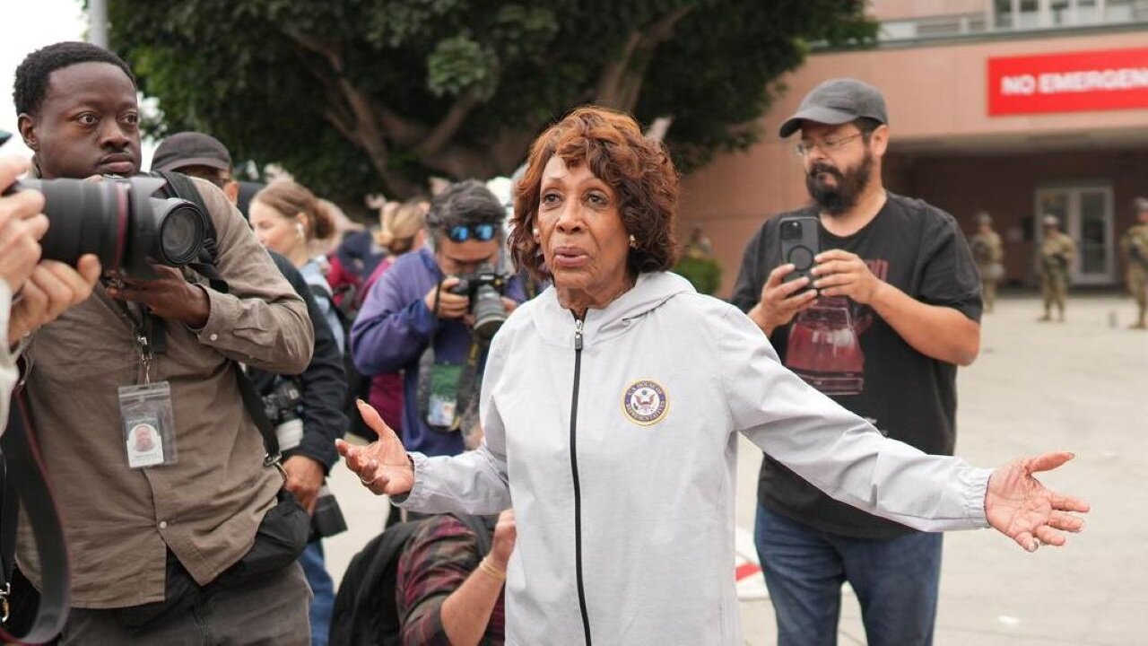 Wigged Out Maxine Waters Wants To Invoke 'Article 25' To Oust 'Crazy' Trump