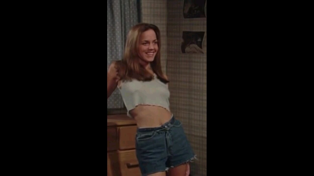 Marcy's niece visits Bud | Married With Children #fyp #reels #albundy #marriedwithchildren