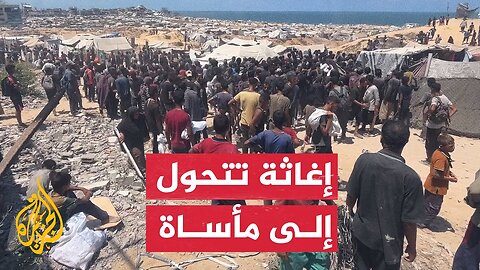 سقوط مساعدات يهدم خيمة ويصيب فلسطينيين بغزة