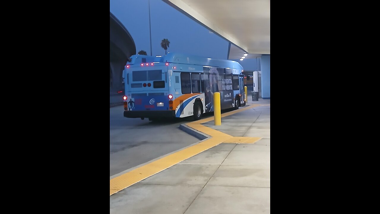 Oc Bus 2022 Gillig Low Floor Plus 2130