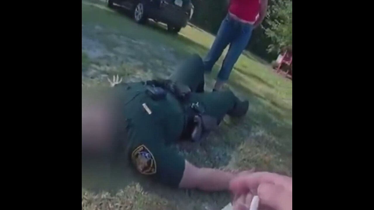 Una policía colapsa tras posible contacto con fentanilo