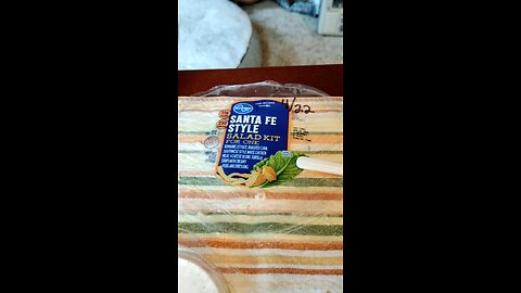 Eating Kroger Santa Fe Style Salad Kit For One, Dbn Heights, MI, 4/19/25