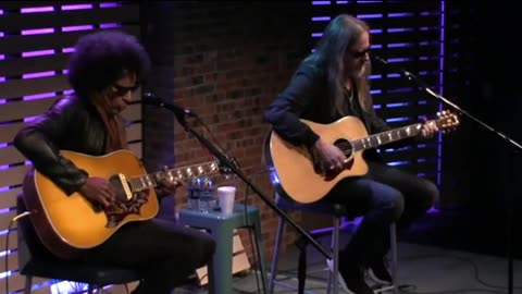 111225 Terry Spins This Week's Top Ten Tunes!