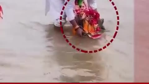 Breaking: Ganpati Bappa Viral Video: गणपती बाप्पाच्या विसर्जनाचा व्हिडीओ सोशल मी