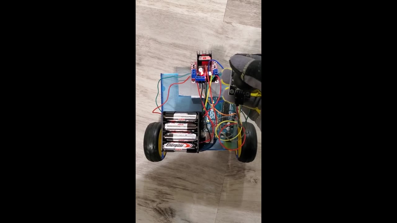 demo of the new arduino car
