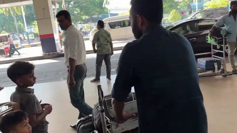 Traveling to Sri Lanka (32 Hours on American - Qatar - Sri Lankan Airlines) No Idea What to Expect