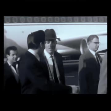 ELVIS ARRIVING IN MEMPHIS, FEBRUARY 25TH 1961