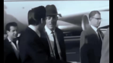 ELVIS ARRIVING IN MEMPHIS, FEBRUARY 25TH 1961