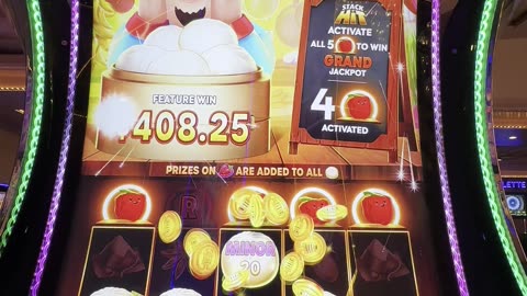 Multiple Minors on Flaming Hot Pots 🔥🎰🥠