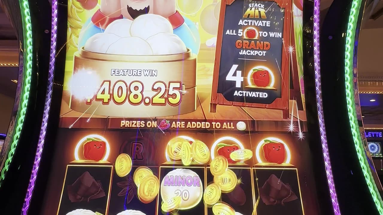 Multiple Minors on Flaming Hot Pots 🔥🎰🥠